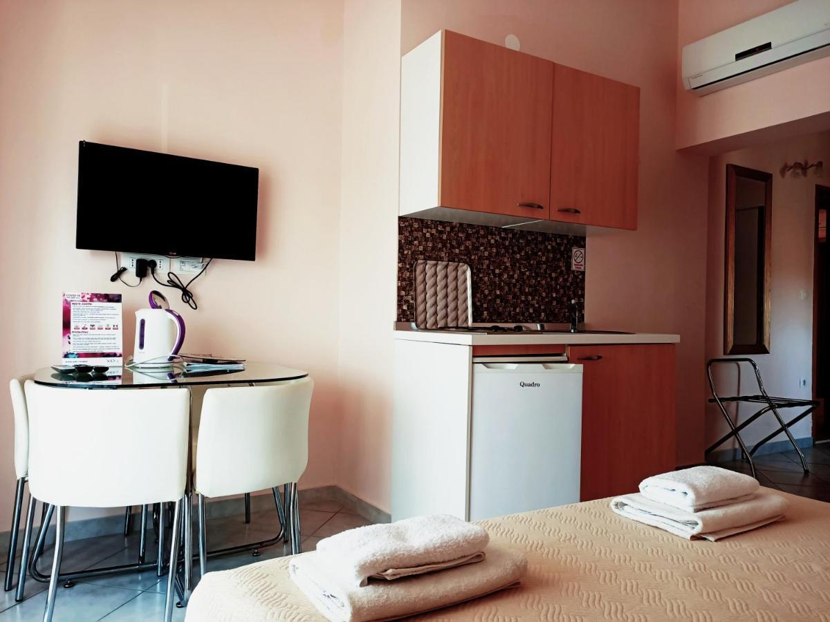 Aparthotel Viola Pjescana Uvala Ngoại thất bức ảnh