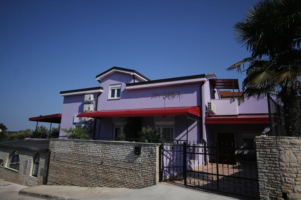 Aparthotel Viola Pjescana Uvala Ngoại thất bức ảnh