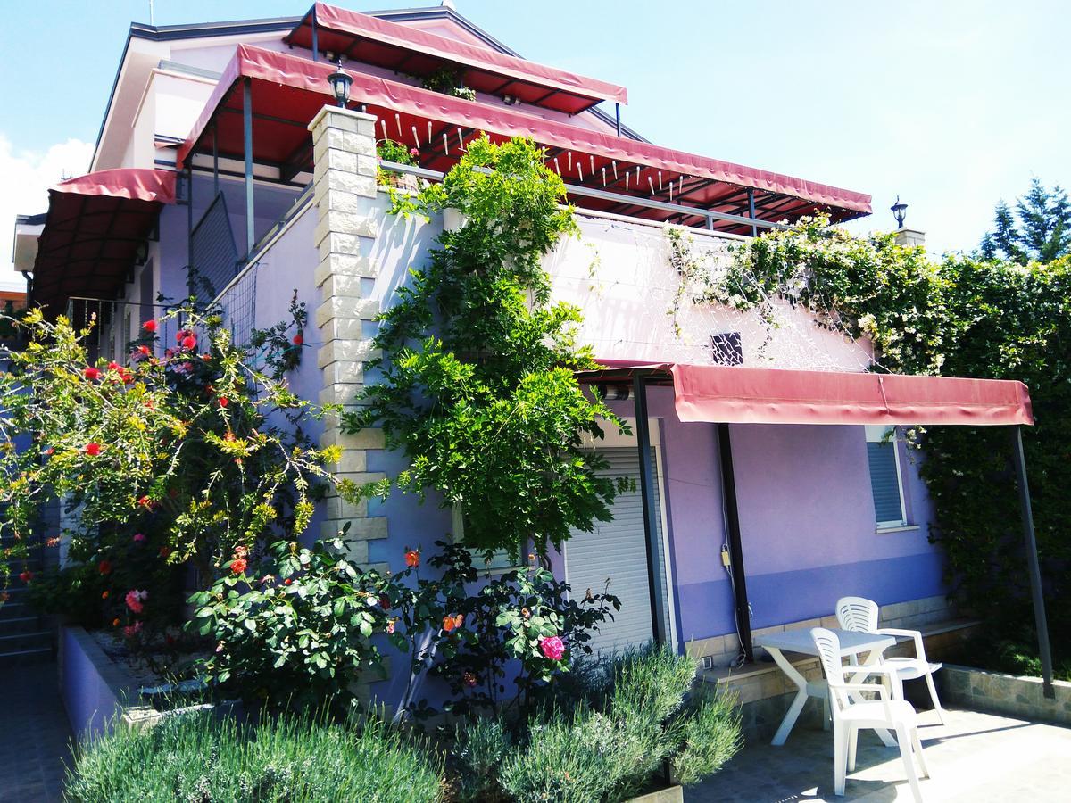 Aparthotel Viola Pjescana Uvala Ngoại thất bức ảnh